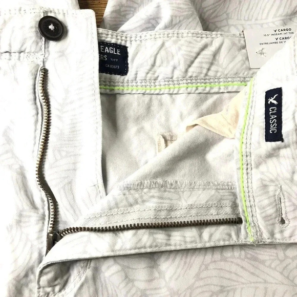 American Eagle Classic Cargo Shorts - Picture 6 of 14